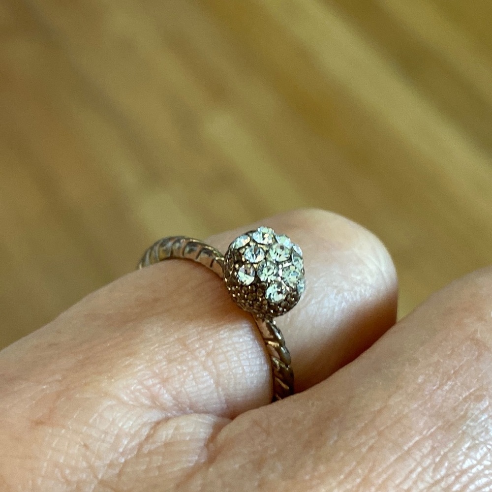 Vintage Cluster Antique Silver Tone Ring (6)